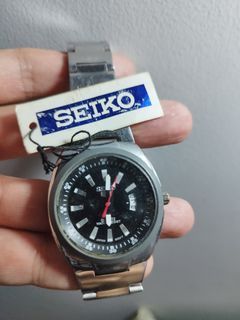 Seiko 5 military quartz