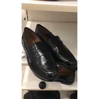 Sepatu hitam h&m
