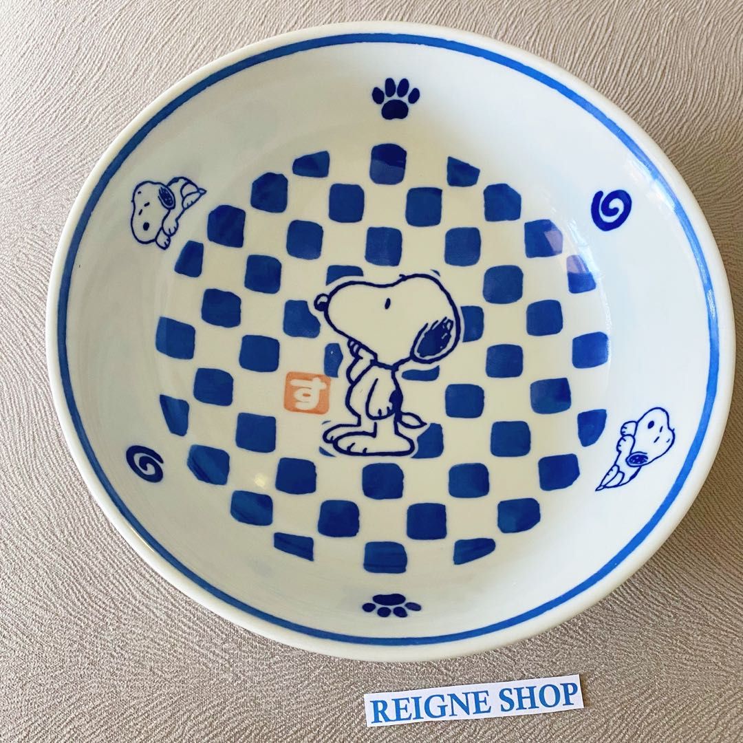SNOOPY BIG BOWL (Category: Other Kitchenware & Tableware) located in Pasig City. Submitted by reigneshop (Listing ID 1217811818, Image 1). Description: ceramic.