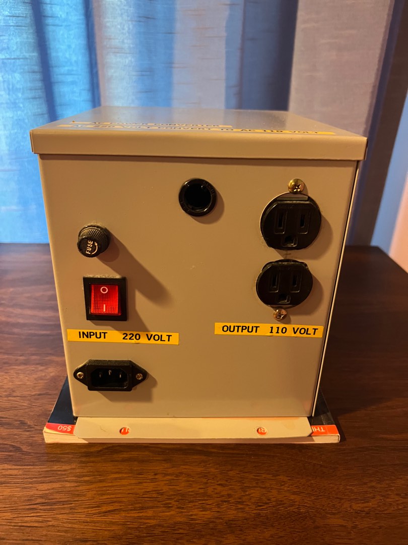 Step down transformers input 220v output 110v 1kv, Audio, Other Audio