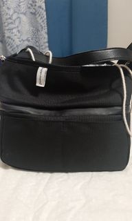 (Category: ) located in . Submitted by preloved_tikah (Listing ID 1217978164, Image 1). Description: .