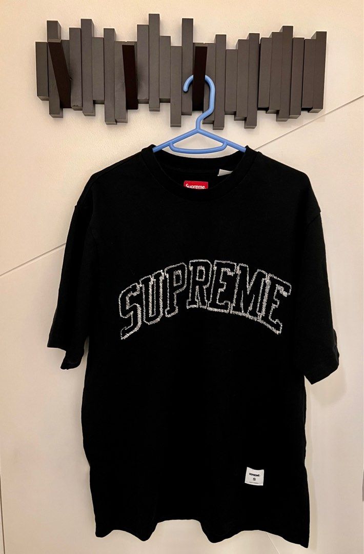 SUPREME 23SS SKETCH EMBROIDERED TOP, 女裝, 上衣, T-shirt - Carousell