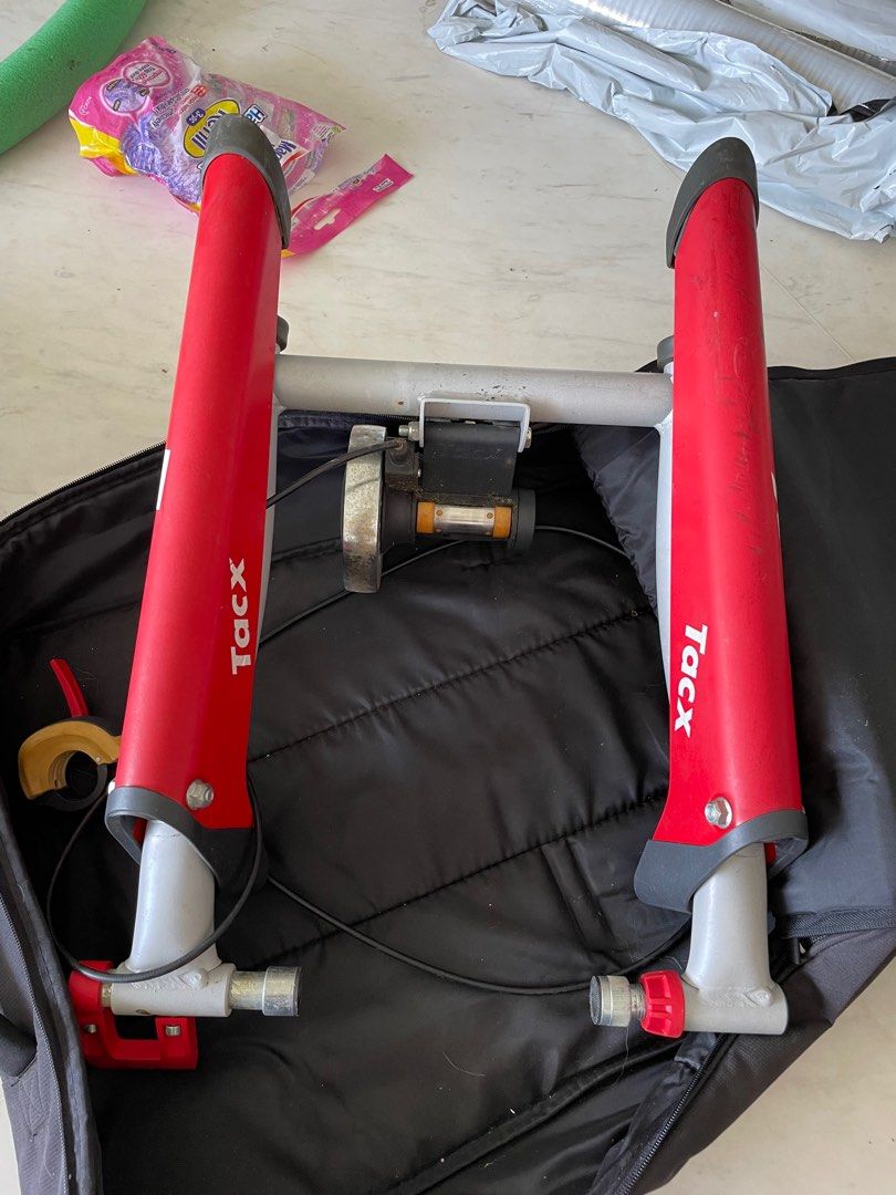 Tacx satori best sale pro turbo trainer