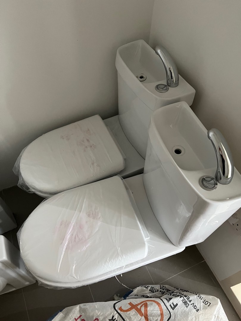 Toilet bowls & basin sinks, Furniture & Home Living, Bathroom & Kitchen