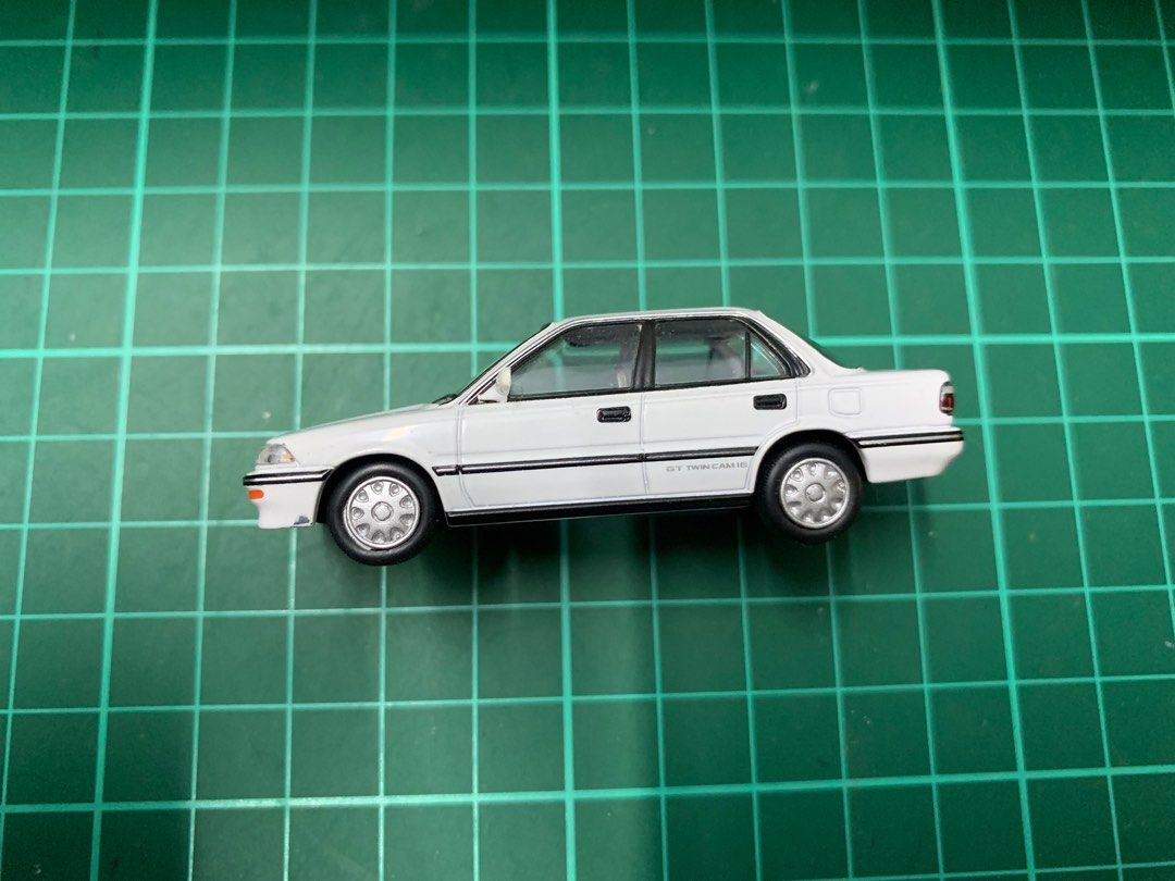 Tomica Toyota Corolla