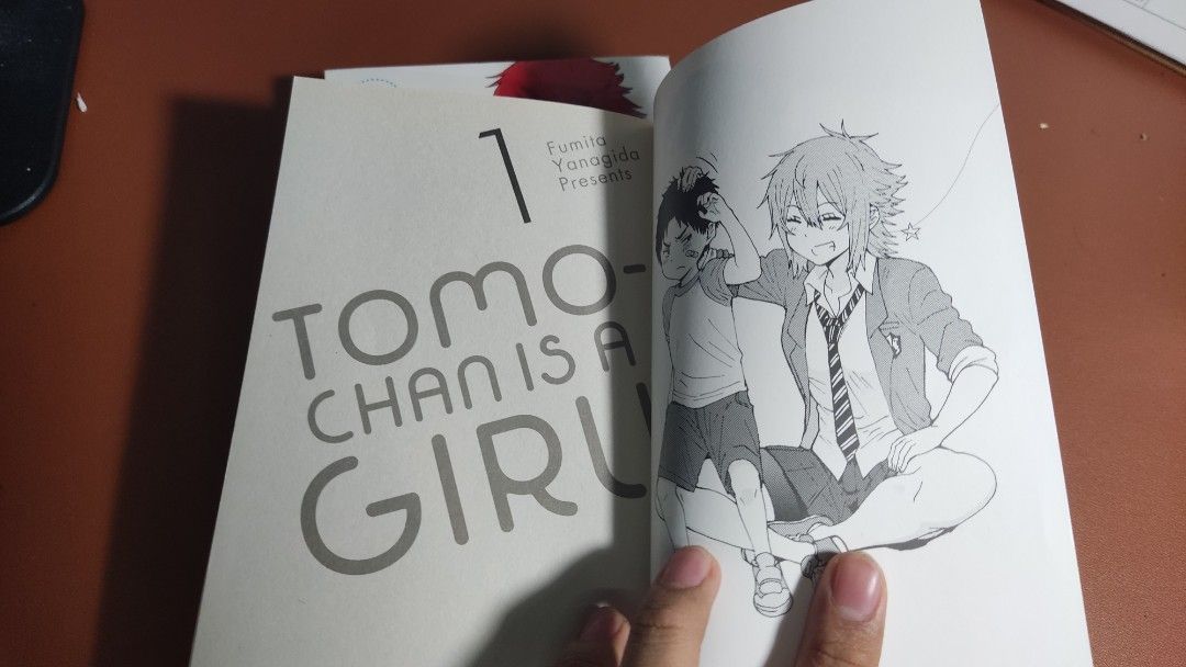 Mangá de Tomo-chan Is A Girl! é licenciado pela Seven Seas