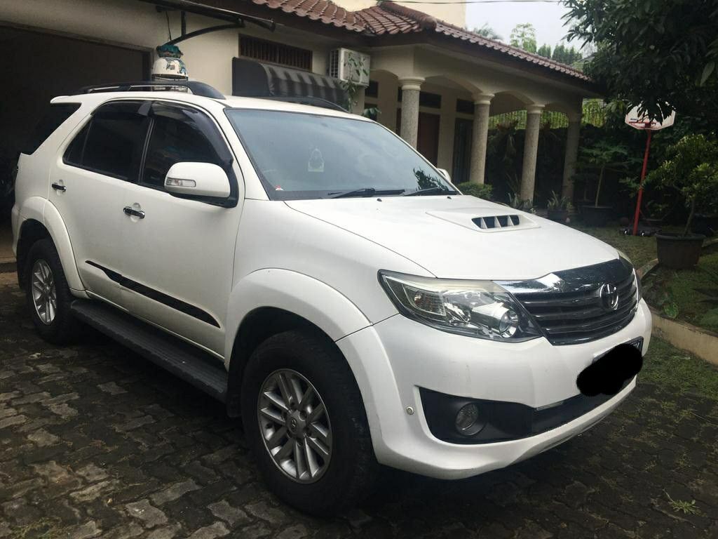TOYOTA Fortuner putih diesel solar tahun 2013, Mobil & Motor, Mobil ...