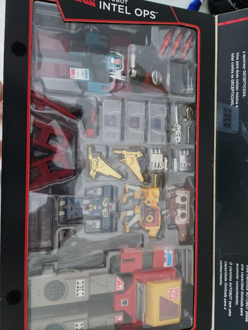 Transformer autobot intel ops rare set, Hobbies & Toys, Toys & Games on ...