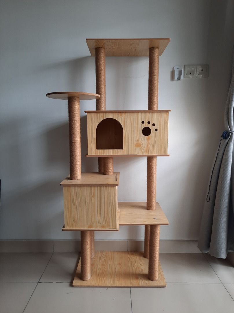 Cat tree on sale used