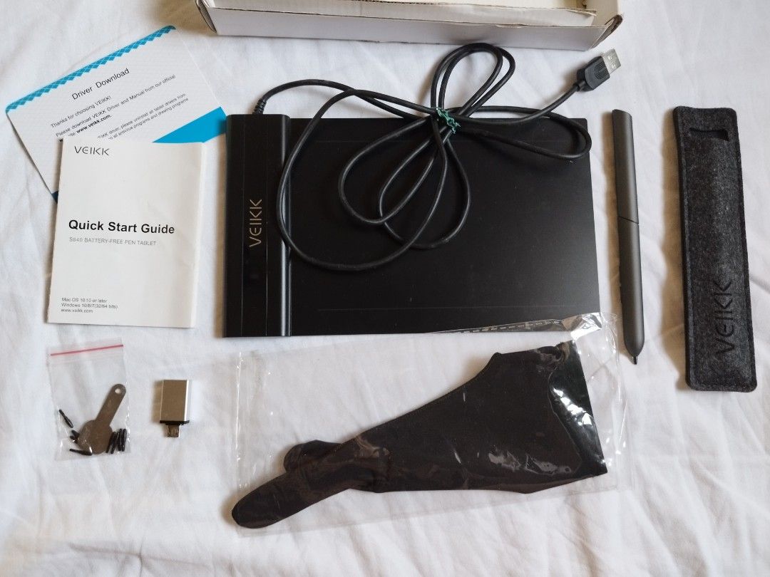 VEIKK S640 Drawing Pen Tablet (Category: Others) located in Makati City. Submitted by michiching (Listing ID 1217810964, Image 2). Description: ✨ VEIKK S640 Drawing Pen Tablet✨ Size: 6 x 4 inches | Ultra Thin 2mm thick Condition: Used once or twice | Complete inclusions MOP: GCash MOD: Lalamove, J&T, Meet-Up (Note: SF/DF is shouldered by the buyer) RFS: Doesn't use anymore Bought this on Shopee for 1300+ No Shopee Checkout po. Please don't hesita