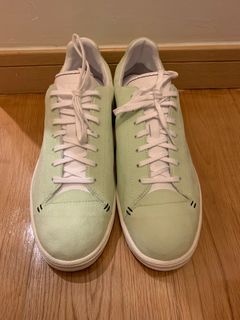 （分類：）位於 。 由 bsneakers 提交（商品編號 1217961953，圖片 1）。簡介： 。
