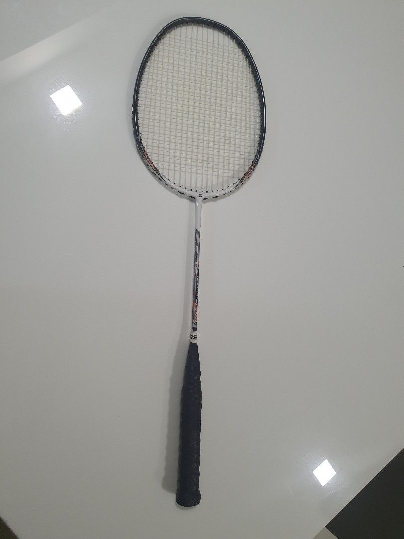 Nano 3000 Racket Yonex Badminton Racket Nanoray 300, Sports Equipment, Sports & Games ...