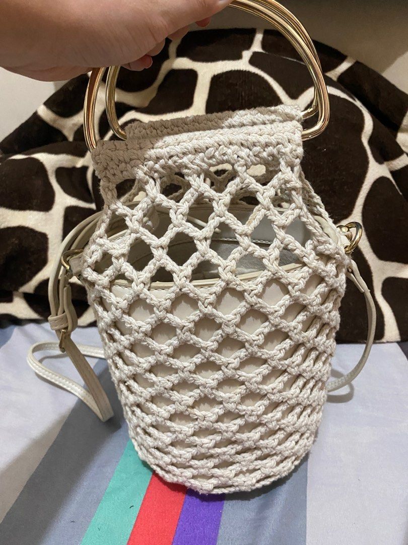 Crochet bucket discount bag zara