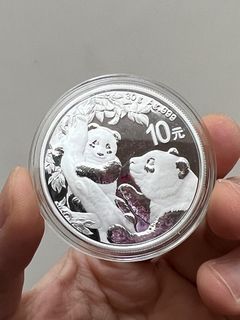 （接近銀價出售）2021年熊貓銀幣一盎士（1 OZ)：中國人民銀行發行 面值¥10