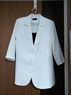 3 pieces (blazer, singlet, pants)