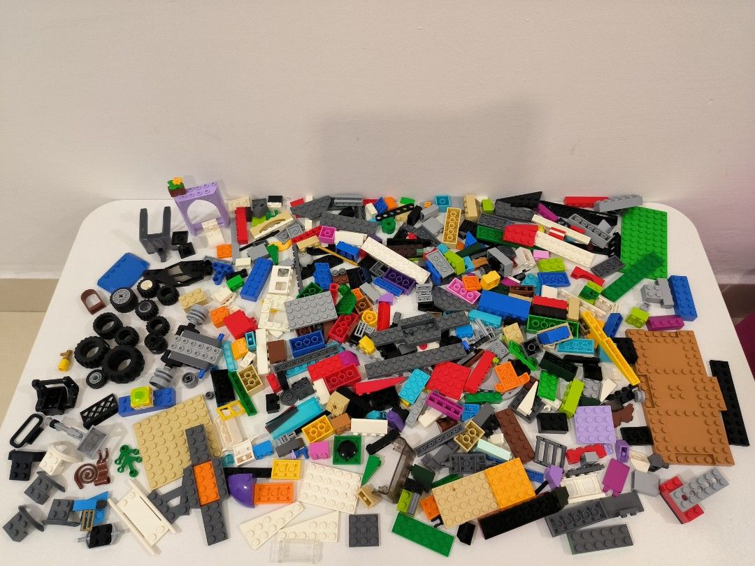 Lego best sale many wheels