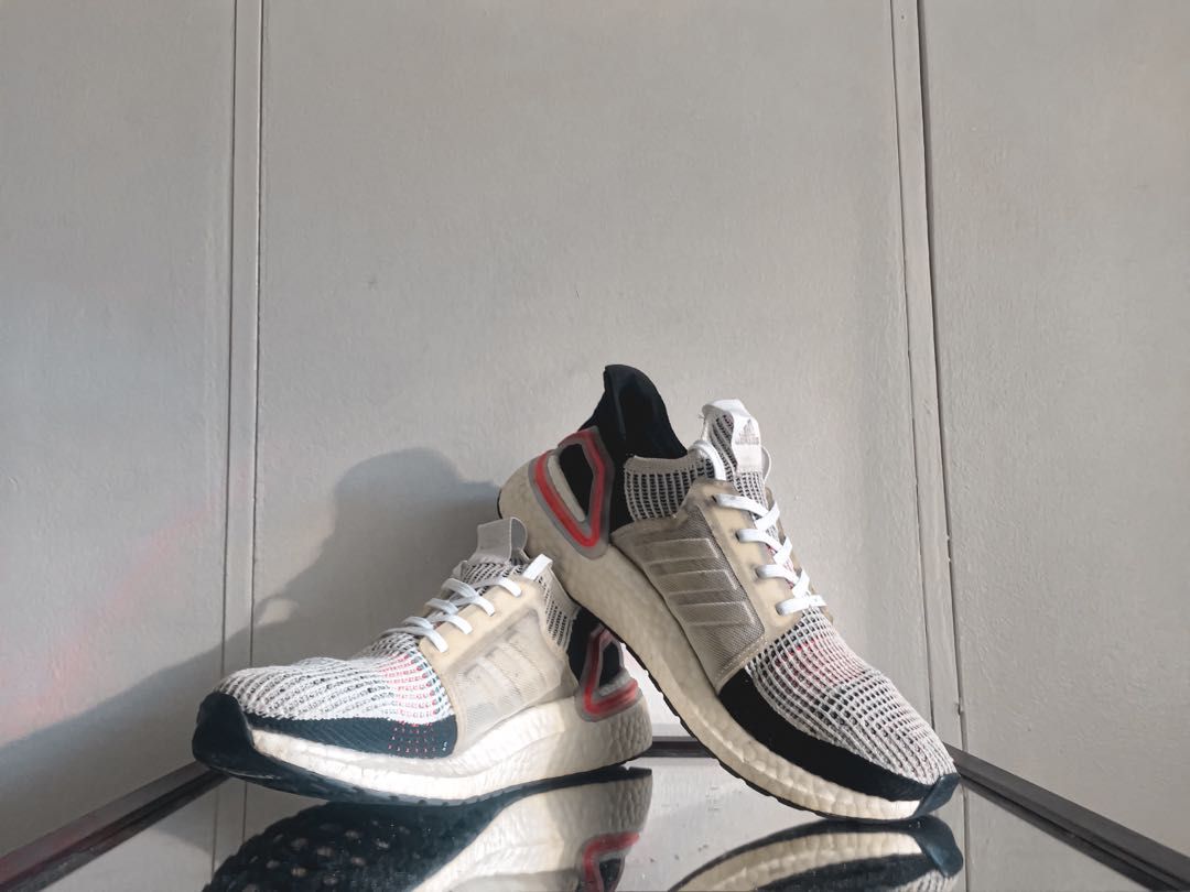 Adidas Ultraboost 19 OG Solar Red, Men's Fashion, Footwear, Sneakers on  Carousell