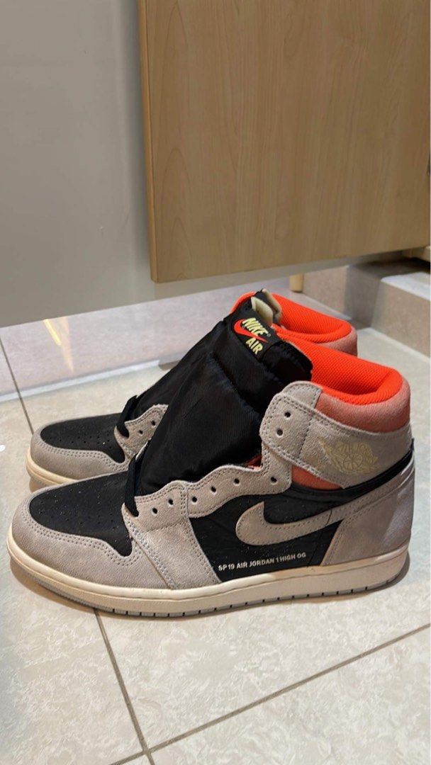Nike air jordan 1 retro high og discount neutral grey hyper crimson