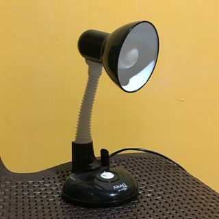 AKARI Black Study Lamp w/ warm bulb