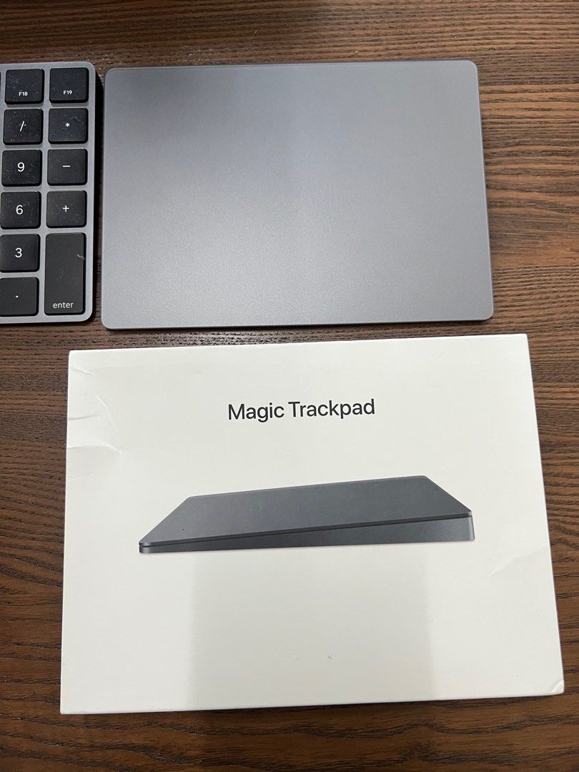 スマホ/家電/カメラApple Magic Trackpad スペースグレイ