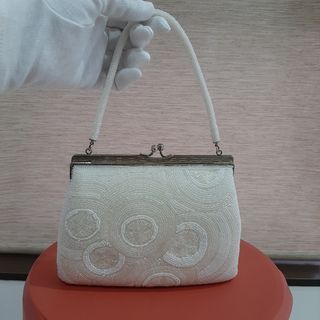 White purses outlet on sale