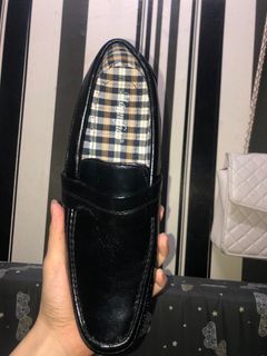 Black shoes for men never been used