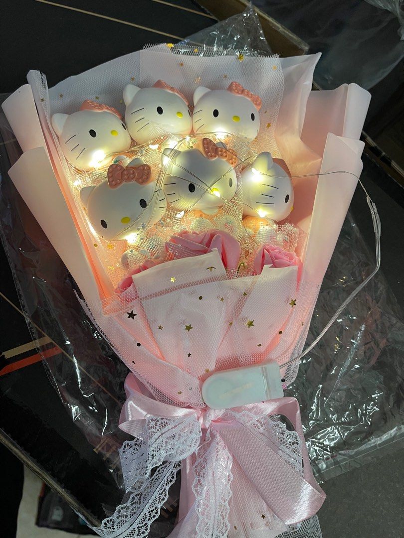Bouquet Hello Kitty, Everything Else on Carousell