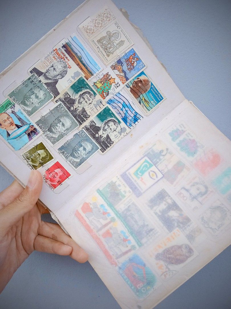 Buku koleksi perangko, Antiques, Stamps on Carousell