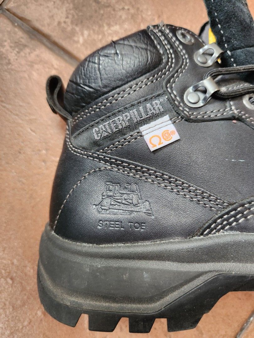 Caterpillar Safety Shoes, Women's Fashion, Footwear, Boots on Carousell