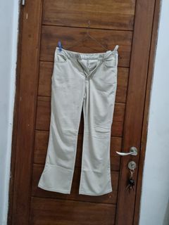 CELANA PANJANG