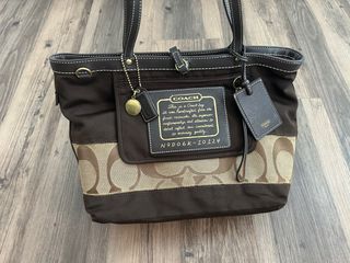 (Category: ) located in . Submitted by shopeholic (Listing ID 1213067208, Image 1). Description: .