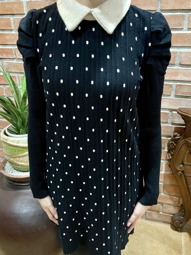 Collared dress polka dots black (Category: Dresses) located in Quezon City. Submitted by lineuph (Listing ID 1213127145, Image 3). Description: This is so nice. Best for travelling abroad. No flaws .