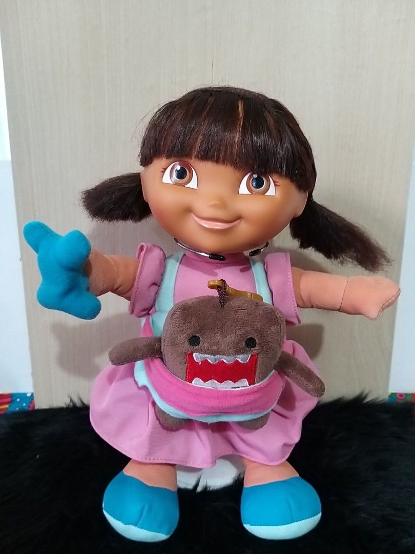 Dora Doll wt friend (Category: Plushies & Soft Toys) located in Cavite. Submitted by Mavee (Listing ID 1213067105, Image 1). Description: Original Fisher Price Dora Plush Doll with friend, Preloved so please expect some flaws, not working but still the doll.is in good condition'.