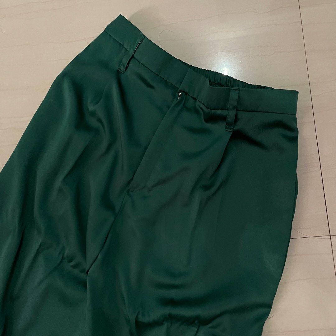 emerald green satin pumps