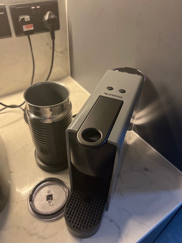 Nespresso Essenza Mini Intense Grey Nespresso Essenza Grey Compact