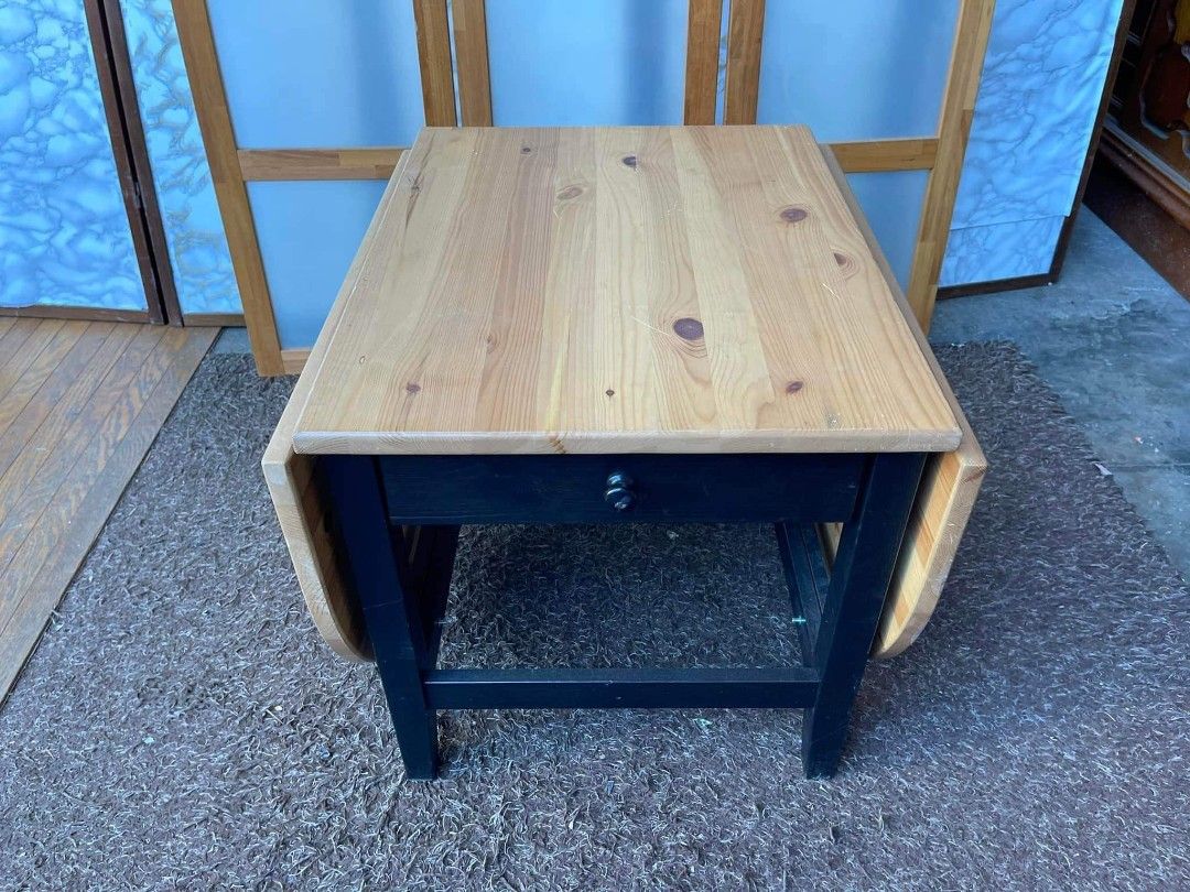 extendable center table, Announcements on Carousell