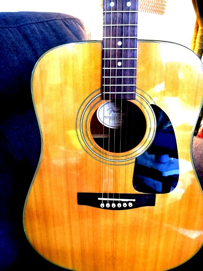 Original Fender DG 8 Nat with Fishman Presys Onboard Guitar, Hobbies & Toys, Music & Media