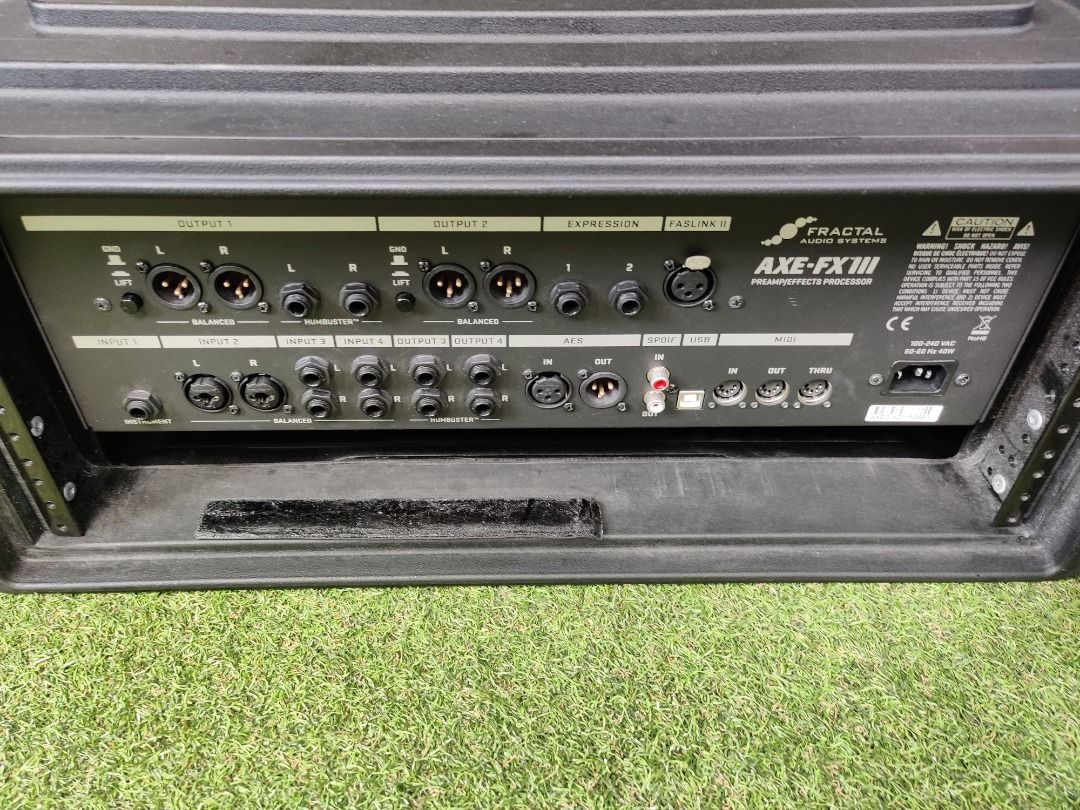 Fractal AXE FX3 with FC12 foot controller, Hobbies & Toys, Music