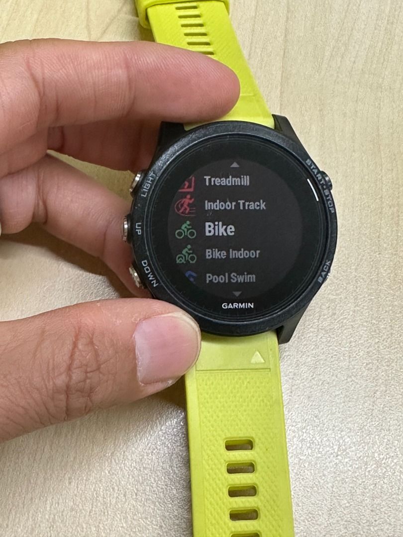 Garmin hotsell 935 yellow