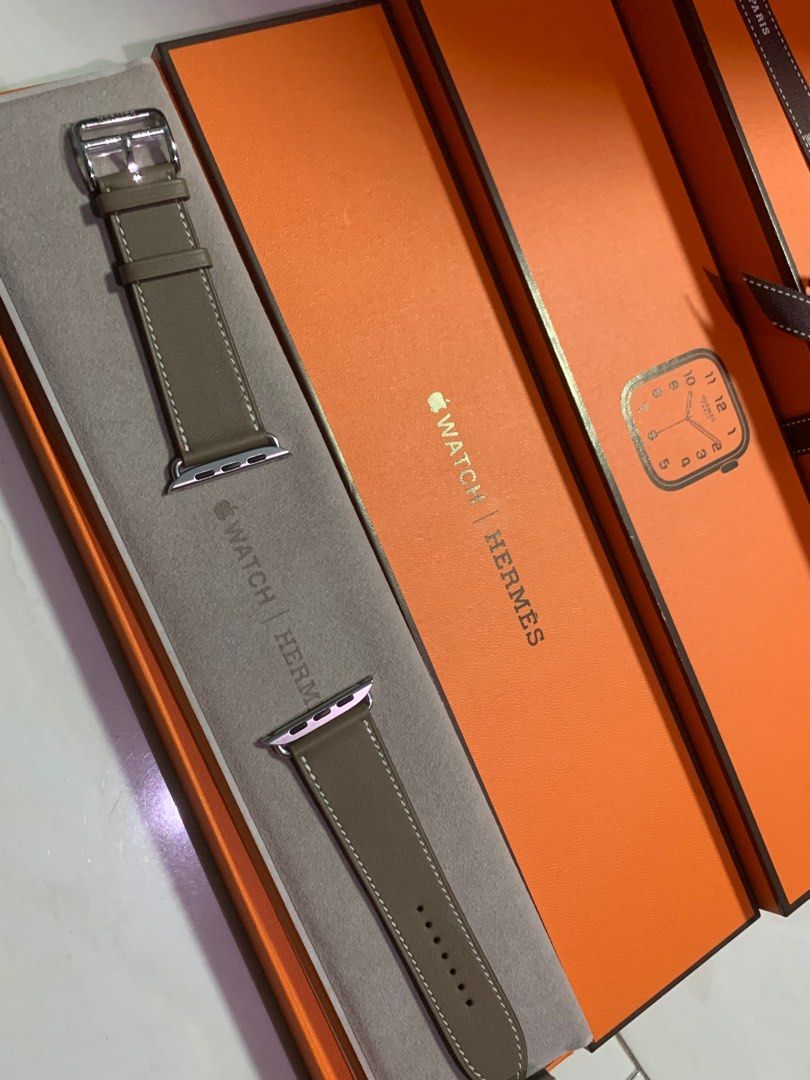 Apple Watch Hermès Series 9 GPS + Cellular, 45mm Silver Stainless Steel Case  with Orange/Kaki Twill Jump Single Tour
