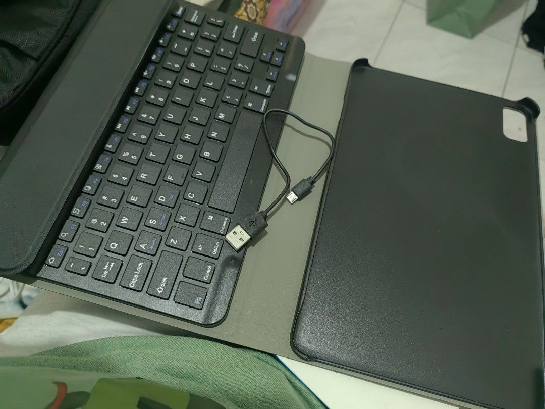 Huawei Matepad 10.4 case with keyboard, Computers & Tech, Parts