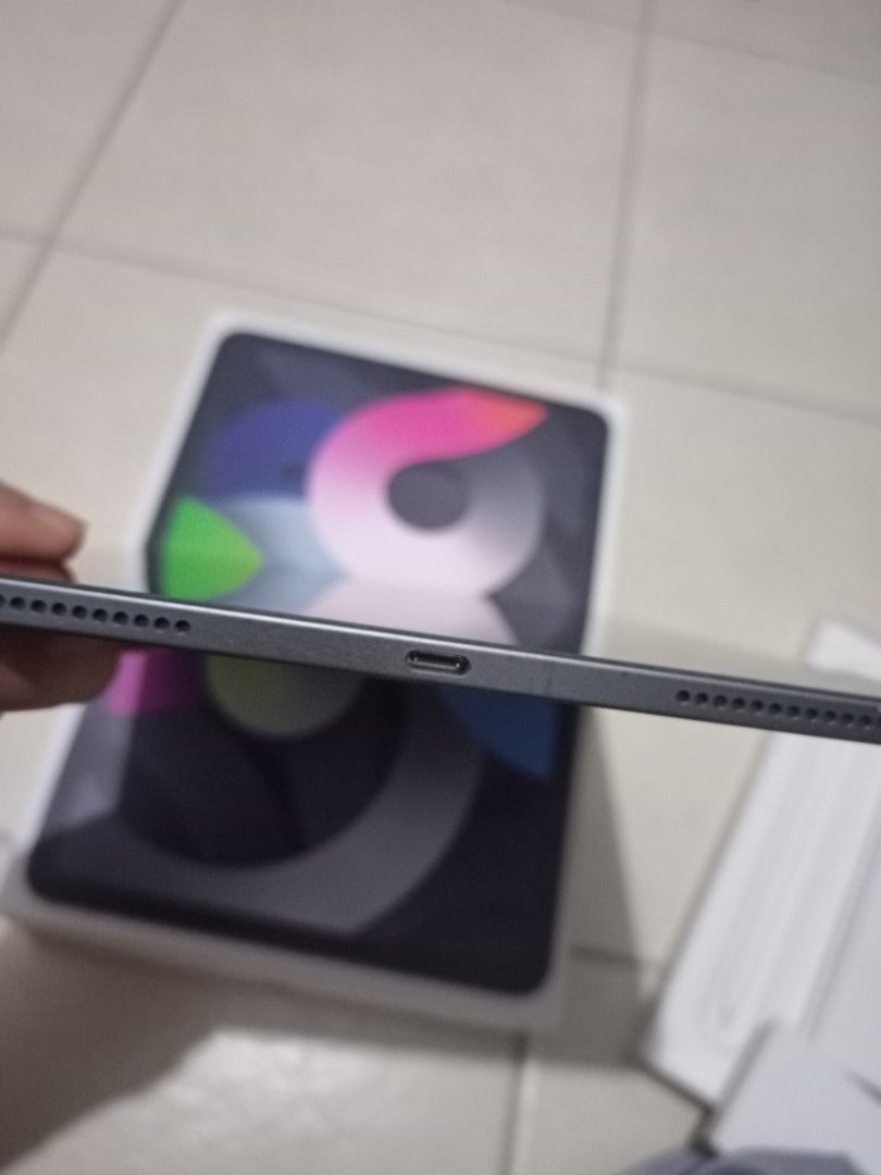 iPad Air 4th Gen 256GB, Mobile Phones & Gadgets, Tablets, iPad on Carousell