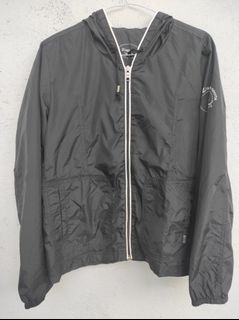 (Kategori: ) berada di . Dikirim oleh VintageThrift.id (ID iklan 1213102441, Gambar 1). Deskripsi: .