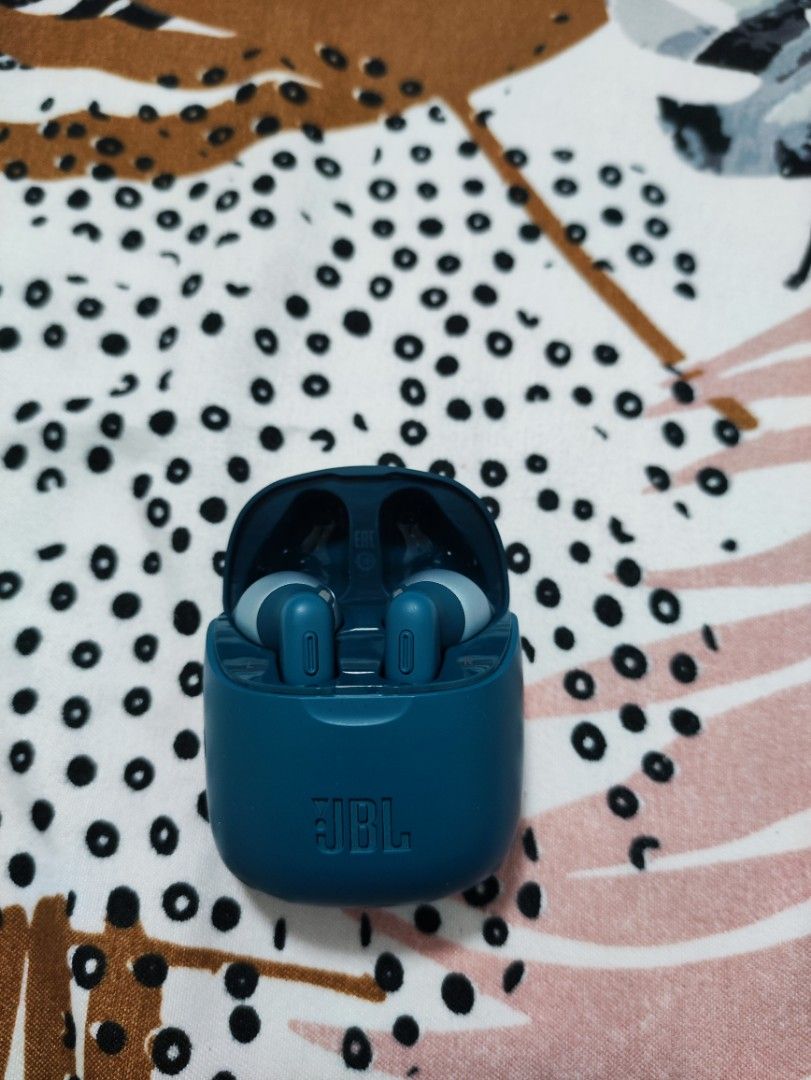 JBL Tune 225 TWS, Audio, Headphones & Headsets on Carousell