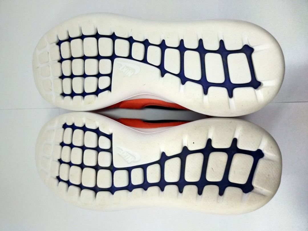KASUT BUNDLE NIKE ROSHE TWO GYM RED Women s Fashion Footwear