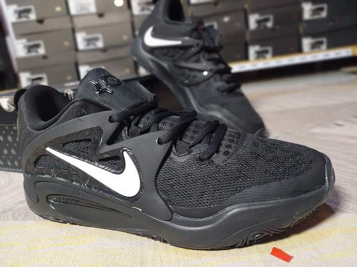 Kd triple hotsell black