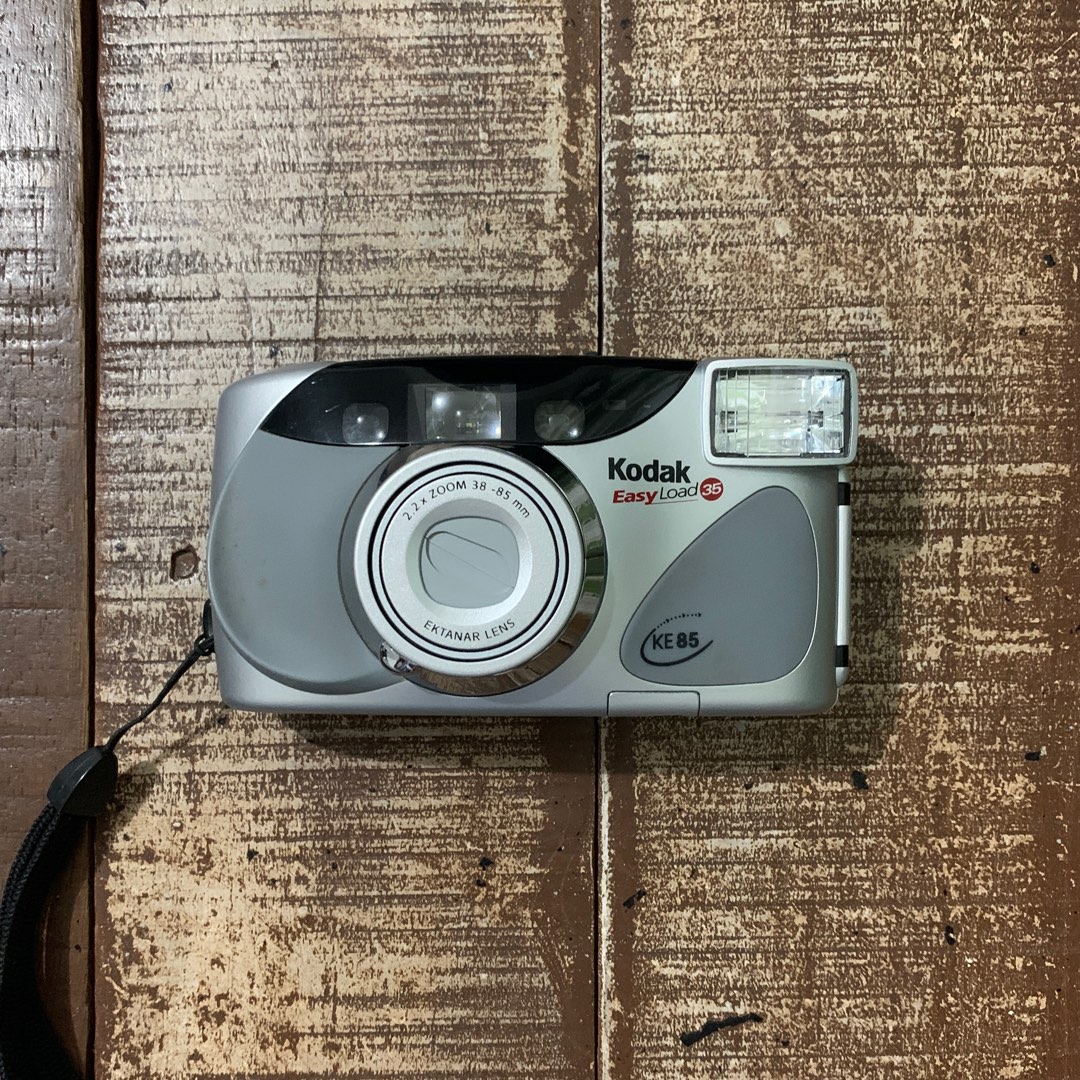 Kodak Easy Load 35mm KE85 Film Camera, Photography, Cameras on Carousell