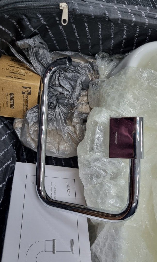 Kohler ceramic sink, Furniture & Home Living, Bathroom & Kitchen