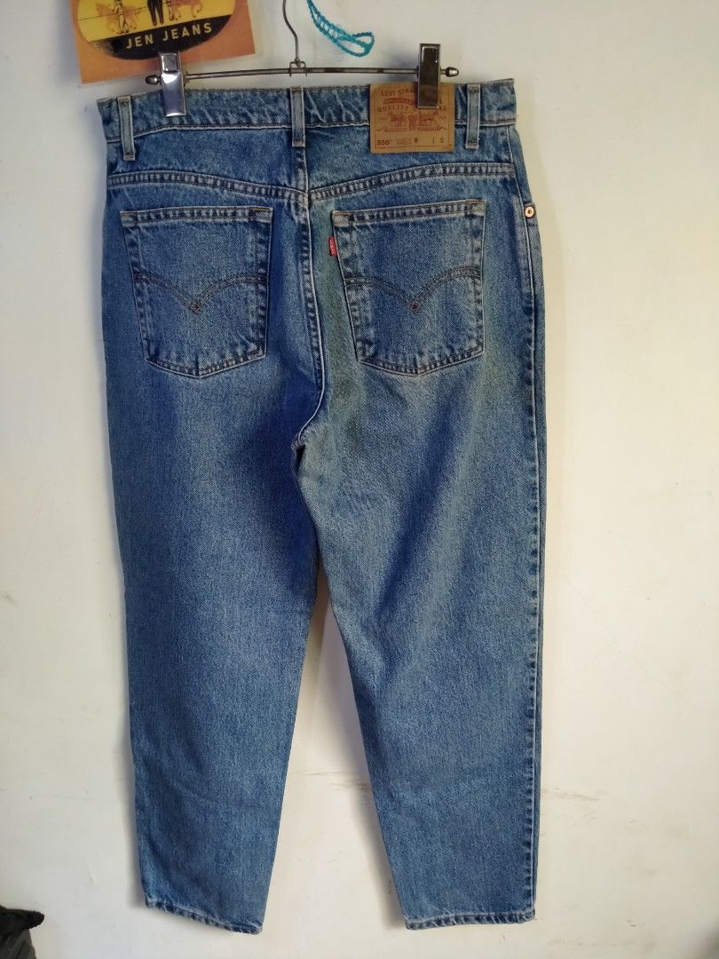 Levi's 550 relaxed fit tapered leg, Women's Fashion, Bottoms, Jeans on  Carousell