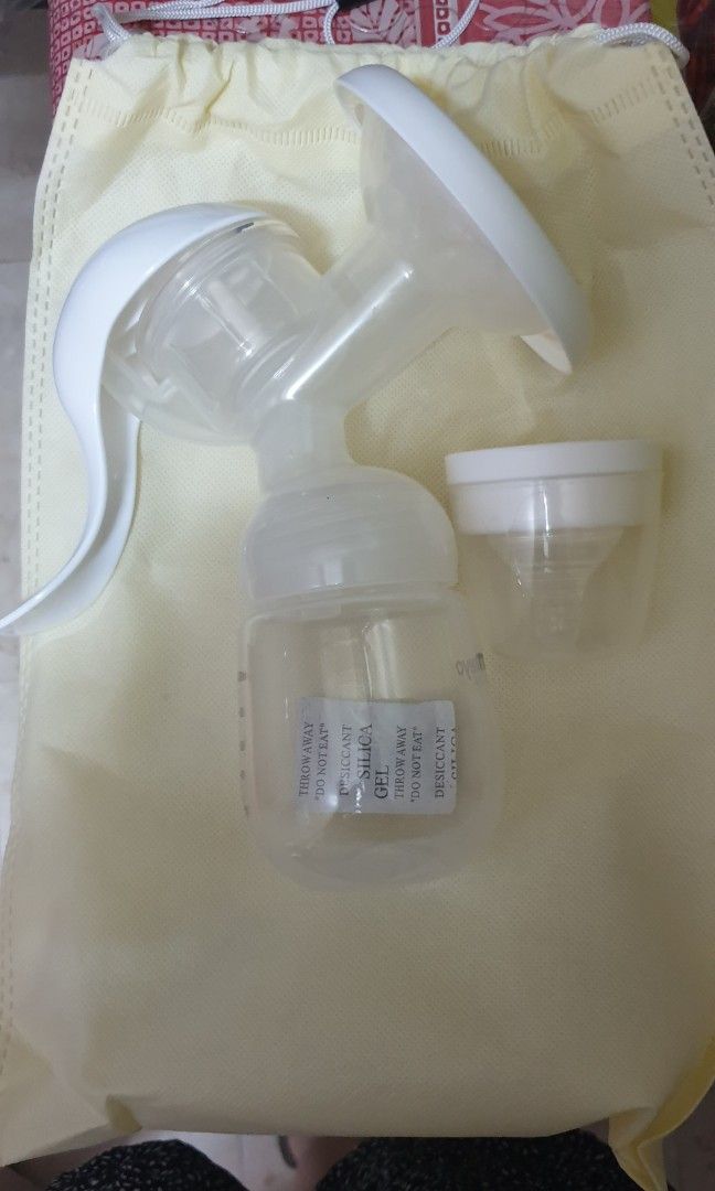 manual breast pump (Category: Breastfeeding & Bottle Feeding) located in Valenzuela. Submitted by simplespring (Listing ID 1213088039, Image 2). Description: .